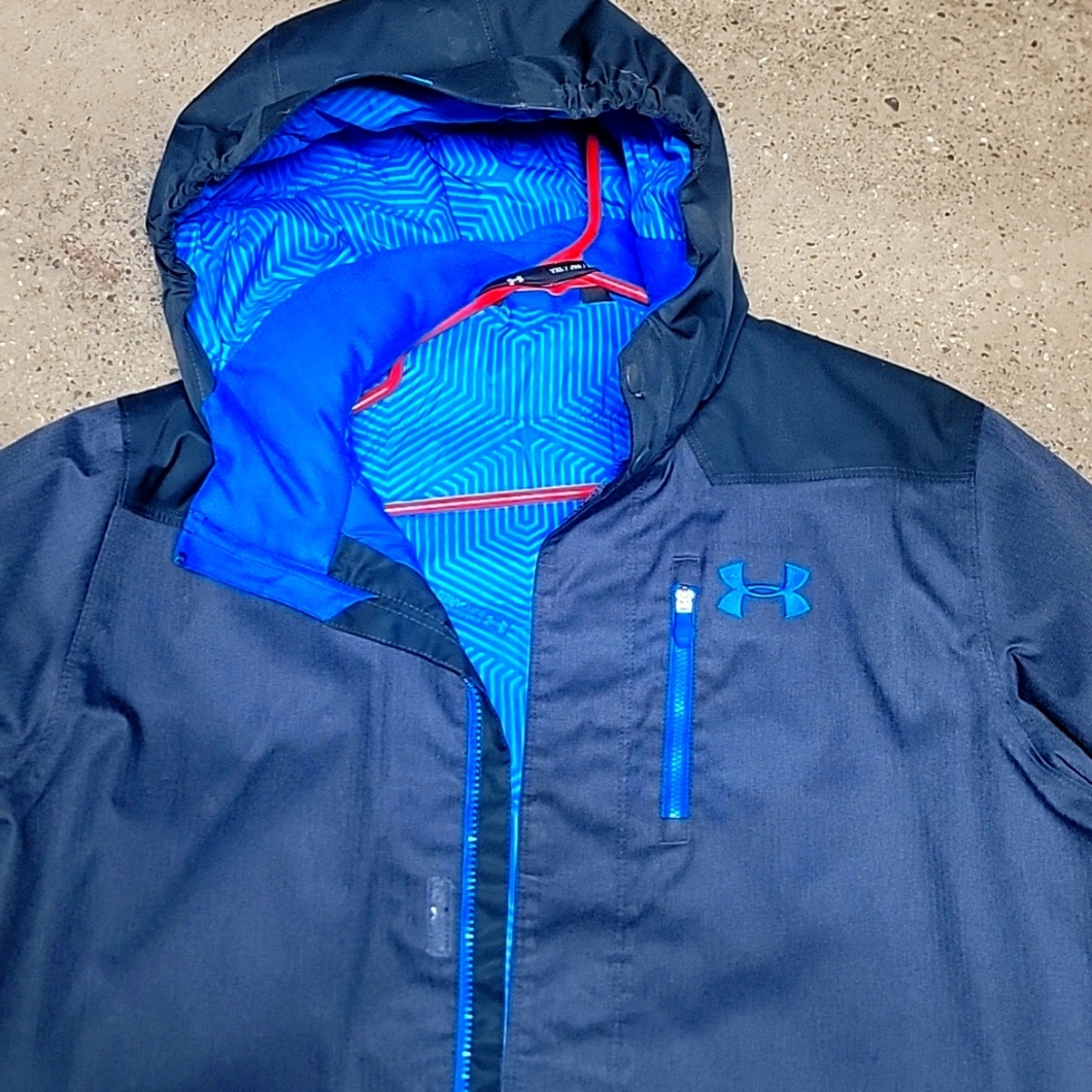 Boys size xlarge under armor winter coat